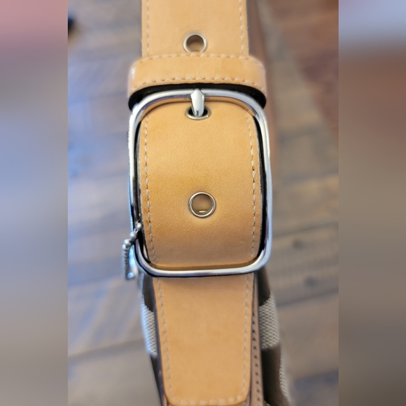 Vintage Coach Canvas Logo handbag D3K-6347 - Picture 9 of 10